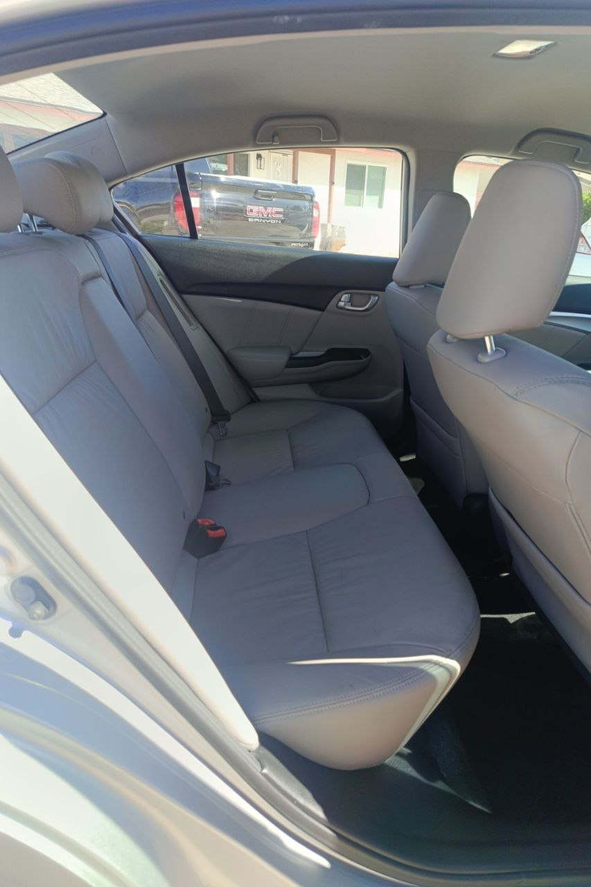 2013 Honda Civic Hybrid 6