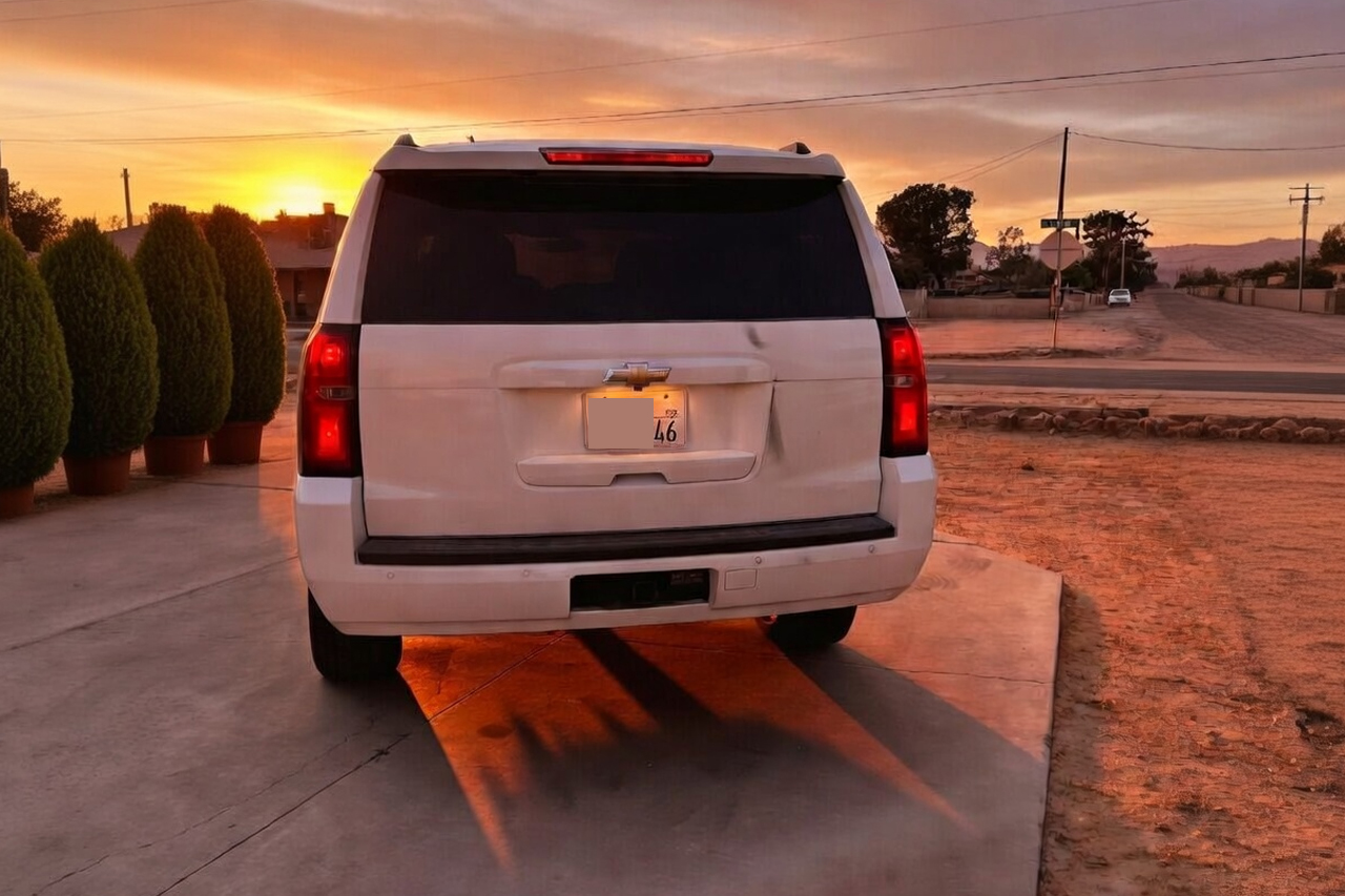 2015 Chevrolet Suburban LT 4